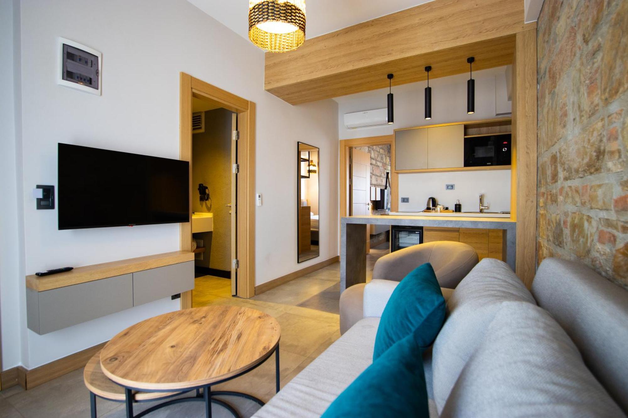 Asterina Hotel Тургутрейс Экстерьер фото