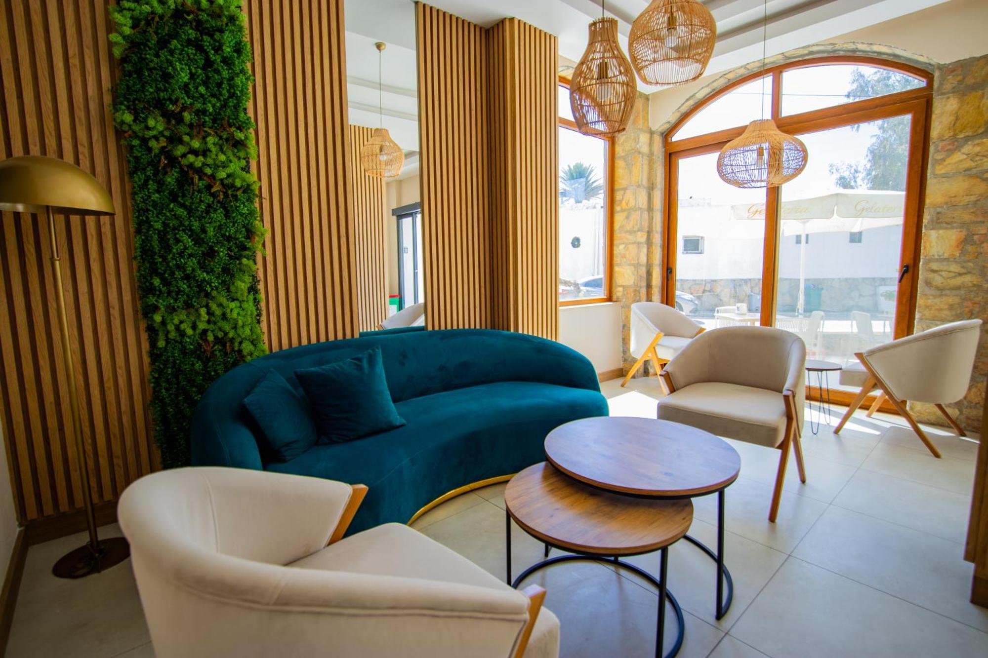 Asterina Hotel Тургутрейс Экстерьер фото
