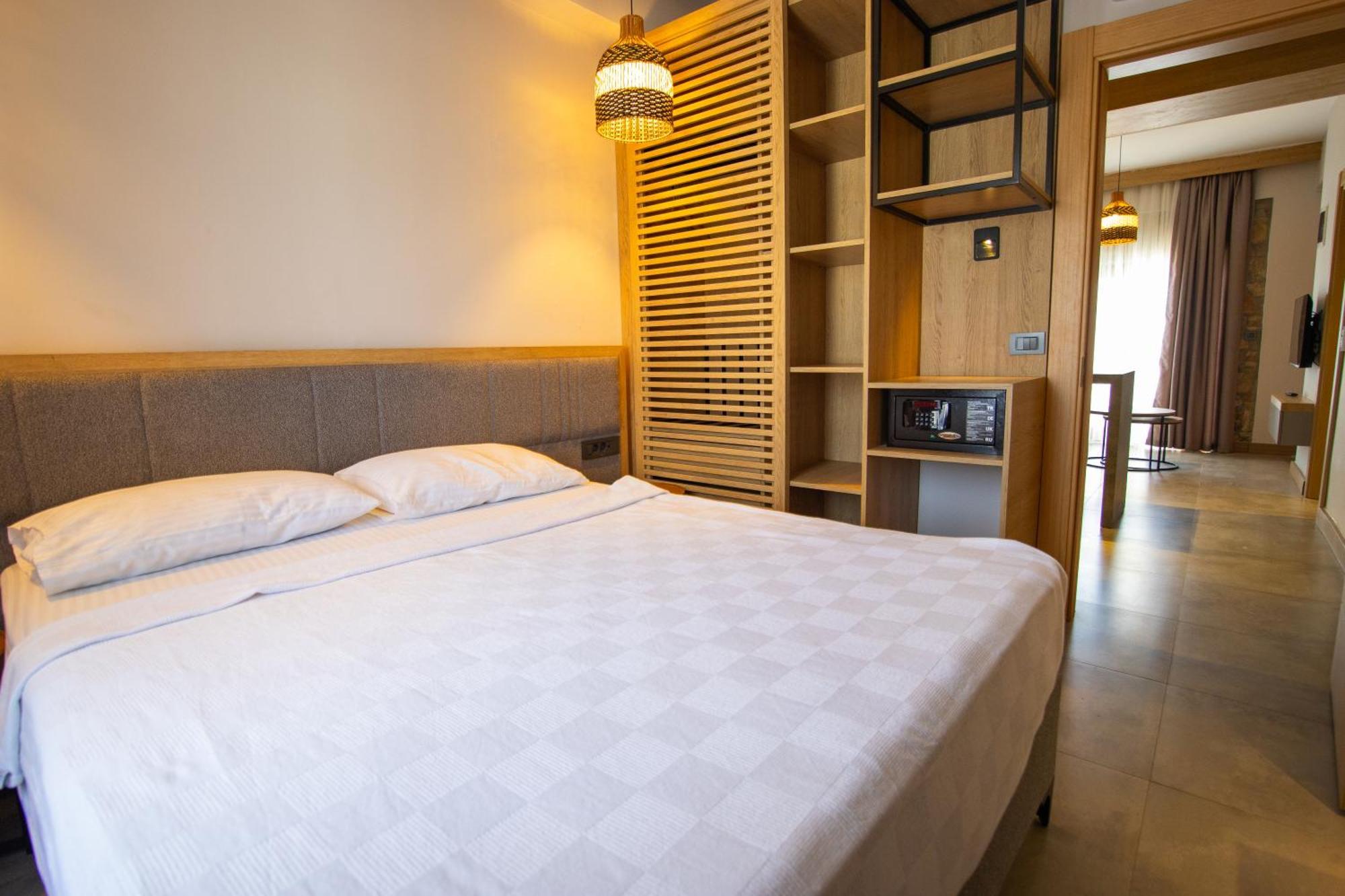 Asterina Hotel Тургутрейс Номер фото