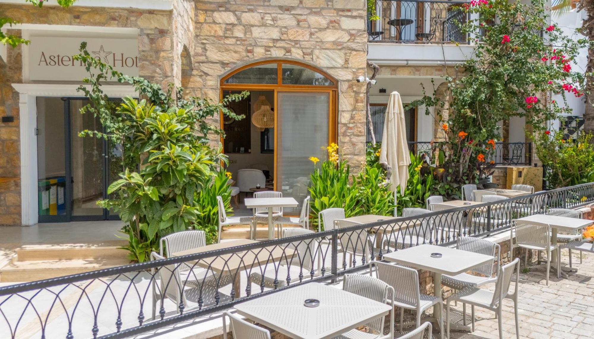 Asterina Hotel Тургутрейс Экстерьер фото